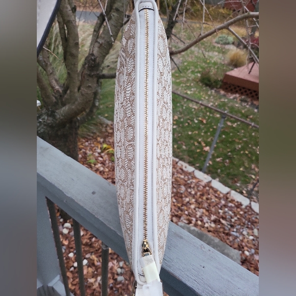 🔥SOLD🔥🆕🌺COACH🌺 Ladies Small Signature Jacquard Canvas Shoulder Bag - Picture 13 of 16